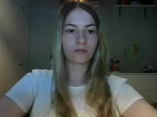 RosieJune's Live Sex Cam Show
