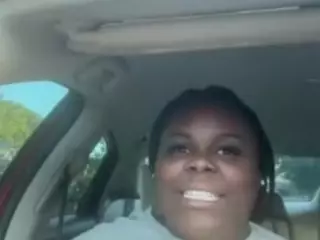 bigkissiahlive's Live Sex Cam Show