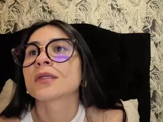 chloe-turner's Live Sex Cam Show