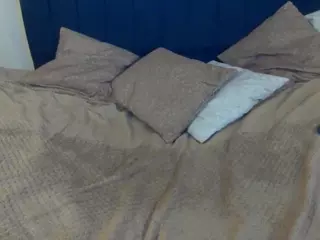 chloe-turner's Live Sex Cam Show