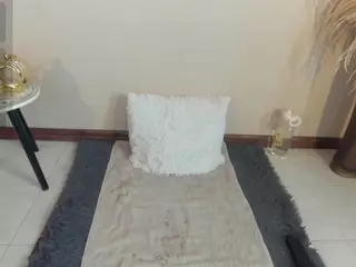 chloe-turner's Live Sex Cam Show
