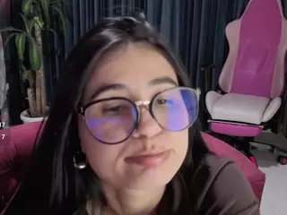 chloe-turner's Live Sex Cam Show