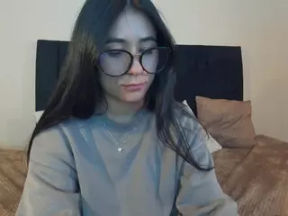 chloe-turner's Live Sex Cam Show