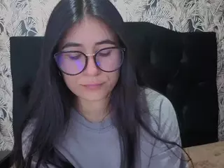 chloe-turner's Live Sex Cam Show