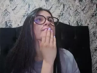 chloe-turner's Live Sex Cam Show