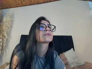 chloe-turner's Live Sex Cam Show