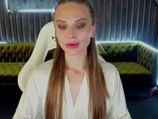 KiraGrayy's Live Sex Cam Show