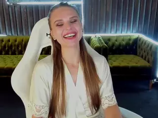 KiraGrayy's Live Sex Cam Show