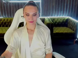 KiraGrayy's Live Sex Cam Show