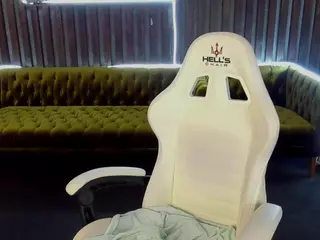 KiraGrayy's Live Sex Cam Show