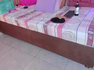 sol-stephannyy's Live Sex Cam Show
