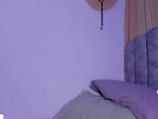 queen-charlottee's Live Sex Cam Show