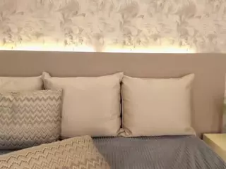 IvyEllis's Live Sex Cam Show