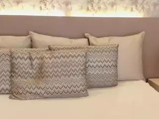 IvyEllis's Live Sex Cam Show