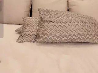 IvyEllis's Live Sex Cam Show