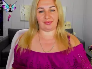 LiliCross's Live Sex Cam Show