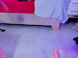 Slut-milf's Live Sex Cam Show