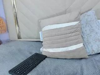Slut-milf's Live Sex Cam Show