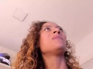 Zoedanielss's Live Sex Cam Show