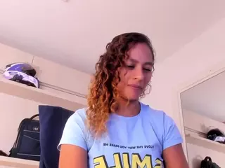 Zoedanielss's Live Sex Cam Show