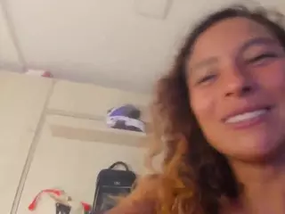 Zoedanielss's Live Sex Cam Show