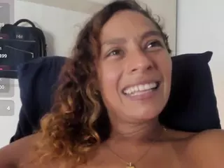 Zoedanielss's Live Sex Cam Show