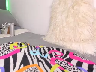 ArianaPoarch's Live Sex Cam Show