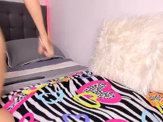 ArianaPoarch's Live Sex Cam Show