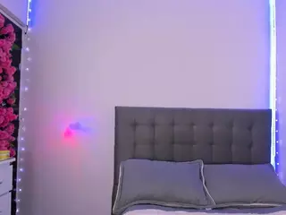 ArianaPoarch's Live Sex Cam Show