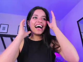 Artemisadh's Live Sex Cam Show
