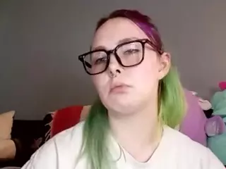 cherribomb1999's Live Sex Cam Show