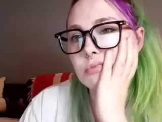 cherribomb1999's Live Sex Cam Show