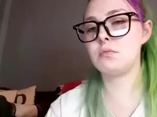 cherribomb1999's Live Sex Cam Show