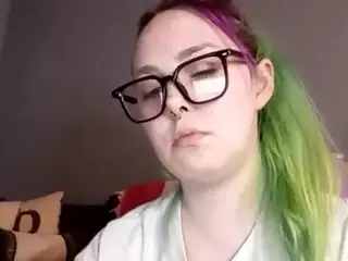 cherribomb1999's Live Sex Cam Show