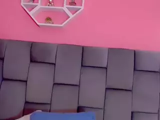 Dafnne-Gill's Live Sex Cam Show