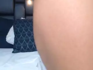 lady-30's Live Sex Cam Show