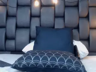 lady-30's Live Sex Cam Show
