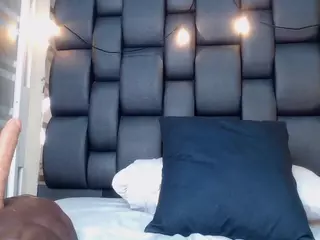 lady-30's Live Sex Cam Show