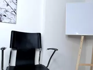 lady-30's Live Sex Cam Show