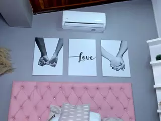 lady-30's Live Sex Cam Show