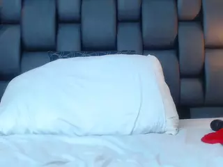 lady-30's Live Sex Cam Show