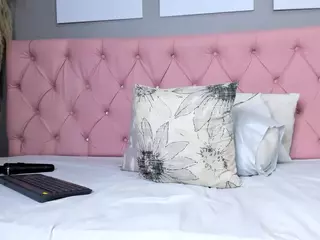 lady-30's Live Sex Cam Show