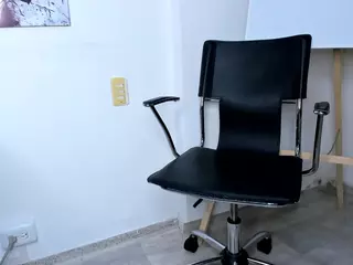 lady-30's Live Sex Cam Show