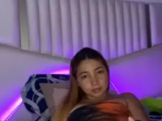 Queenn-angelique's Live Sex Cam Show