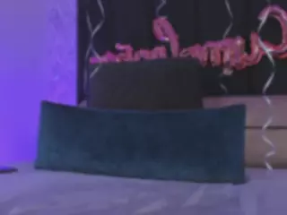 Scarlett-Vegga's Live Sex Cam Show