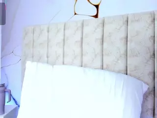 Laura Smith's Live Sex Cam Show