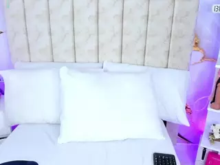 Laura Smith's Live Sex Cam Show