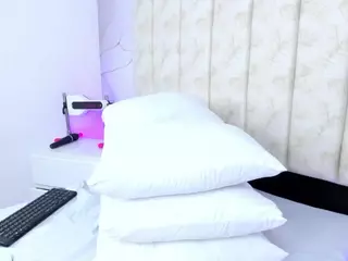 Laura Smith's Live Sex Cam Show