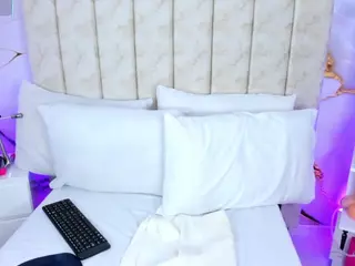 Laura Smith's Live Sex Cam Show