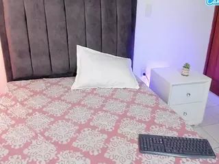 Sophia-Clark8's Live Sex Cam Show